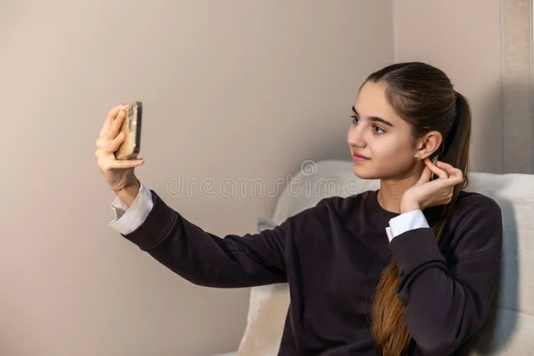 Caught in 4K Being Yourself: The Exhausting Performance of Looking Effortless Online